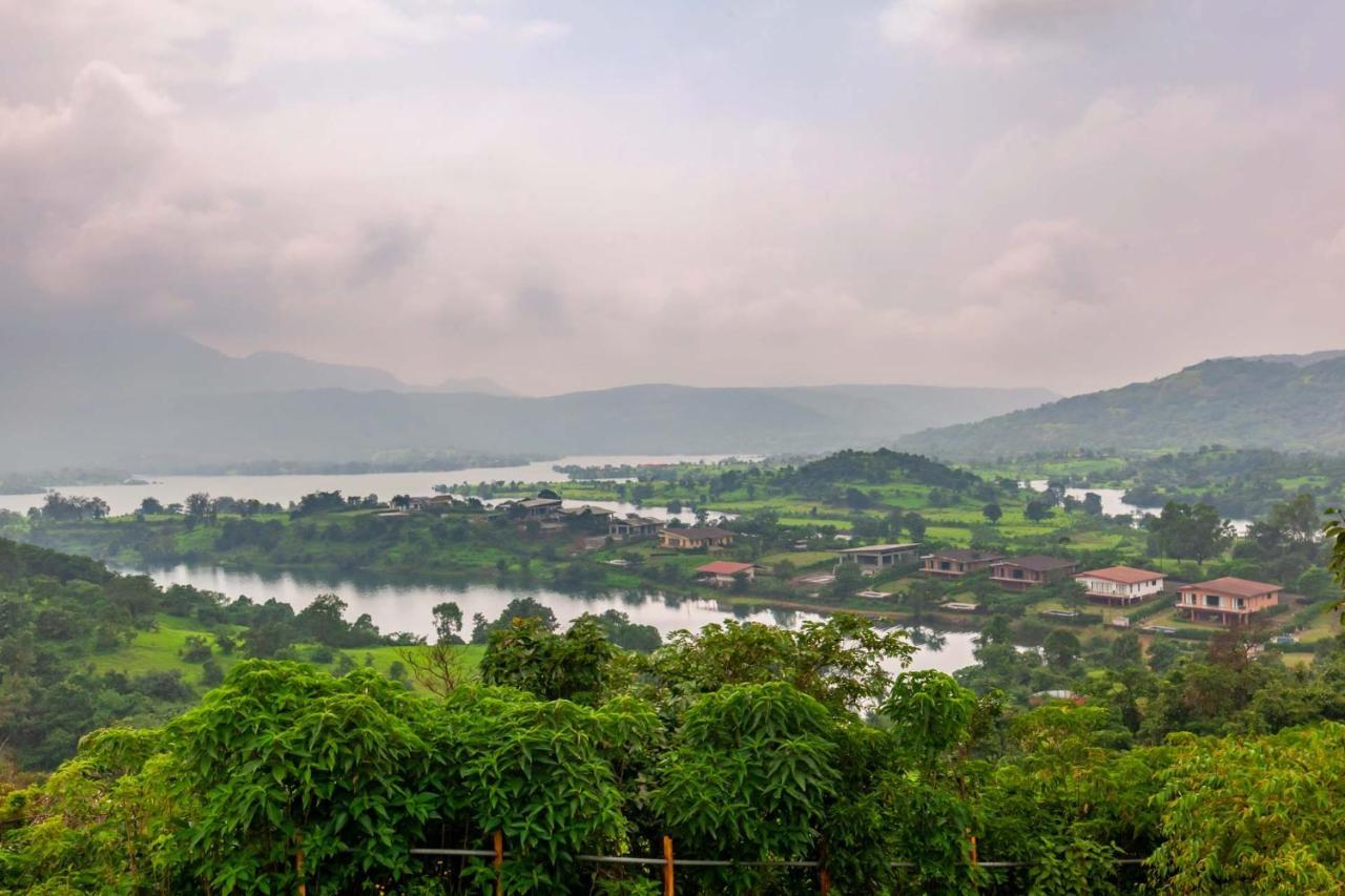 Stayvista'S Shivom Villa 12 - A Serene Escape With Views Of The Valley And Lake Lonavala Exterior photo