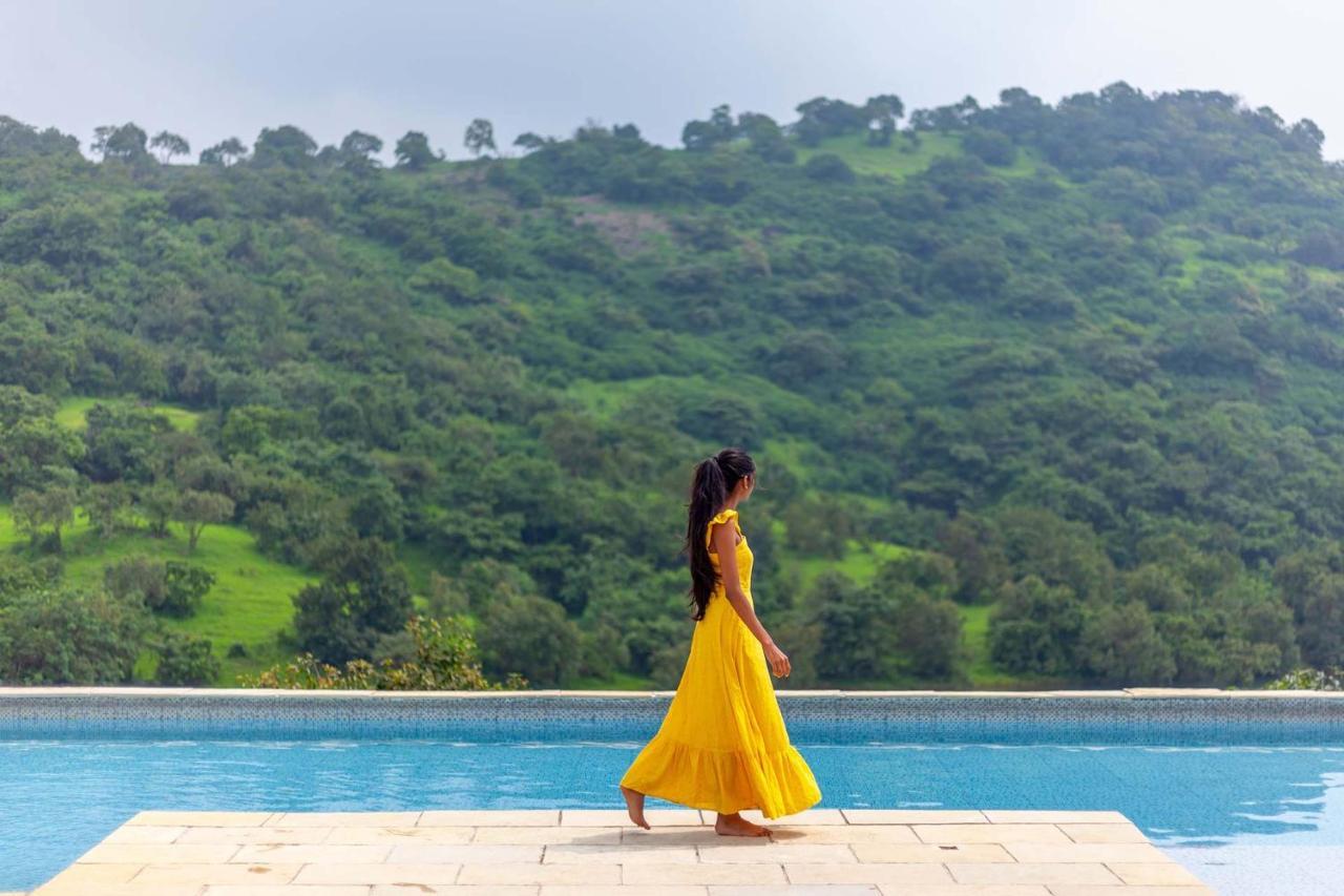 Stayvista'S Shivom Villa 12 - A Serene Escape With Views Of The Valley And Lake Lonavala Exterior photo