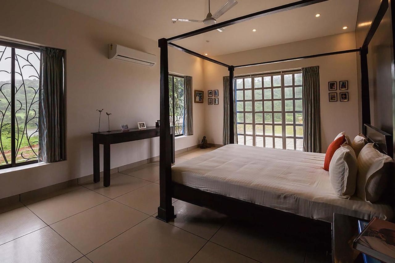 Stayvista'S Shivom Villa 12 - A Serene Escape With Views Of The Valley And Lake Lonavala Exterior photo