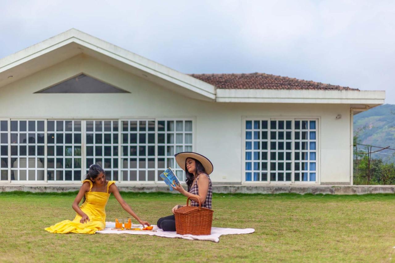 Stayvista'S Shivom Villa 12 - A Serene Escape With Views Of The Valley And Lake Lonavala Exterior photo