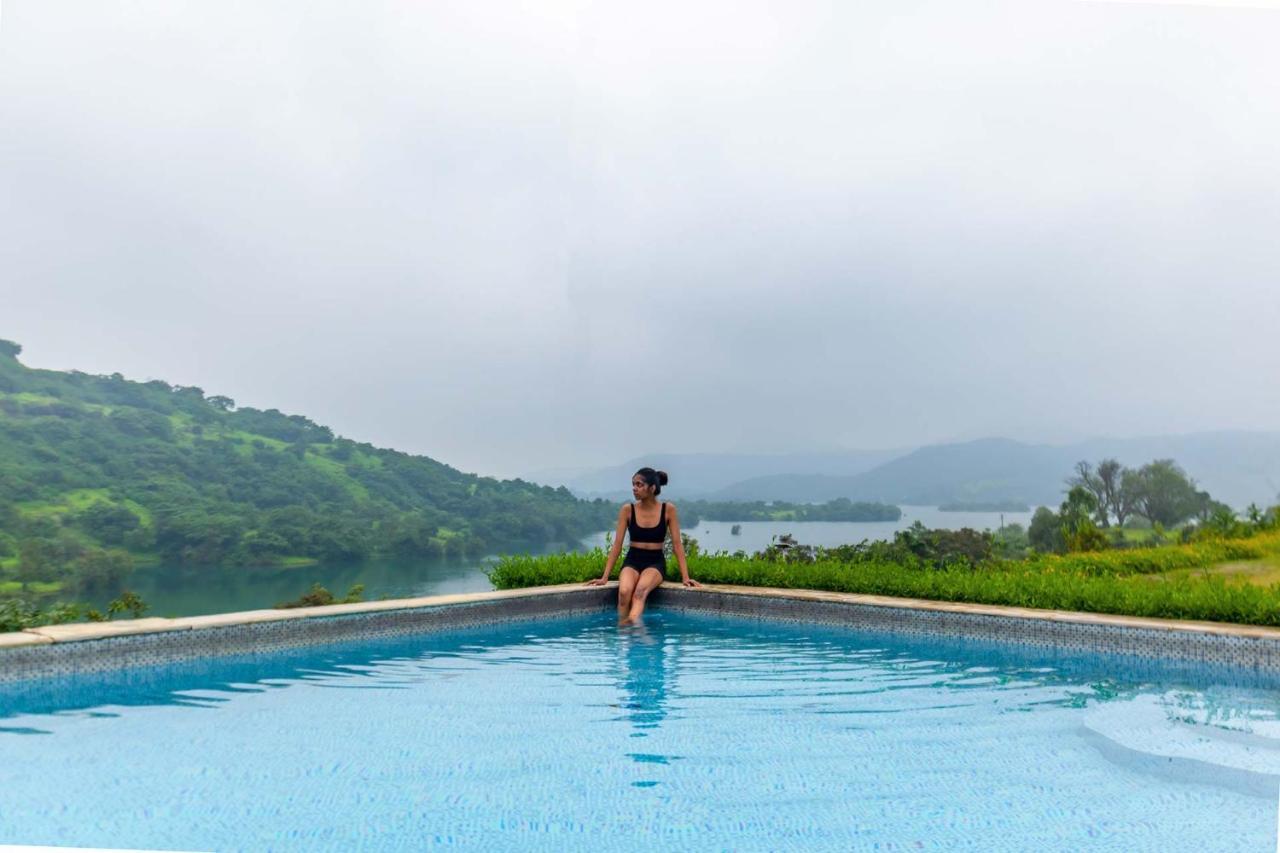 Stayvista'S Shivom Villa 12 - A Serene Escape With Views Of The Valley And Lake Lonavala Exterior photo