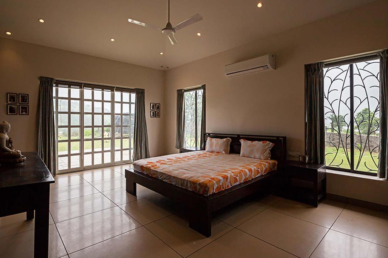 Stayvista'S Shivom Villa 12 - A Serene Escape With Views Of The Valley And Lake Lonavala Exterior photo